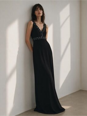 RAOUL Elegant Black Evening Gown with Sequins